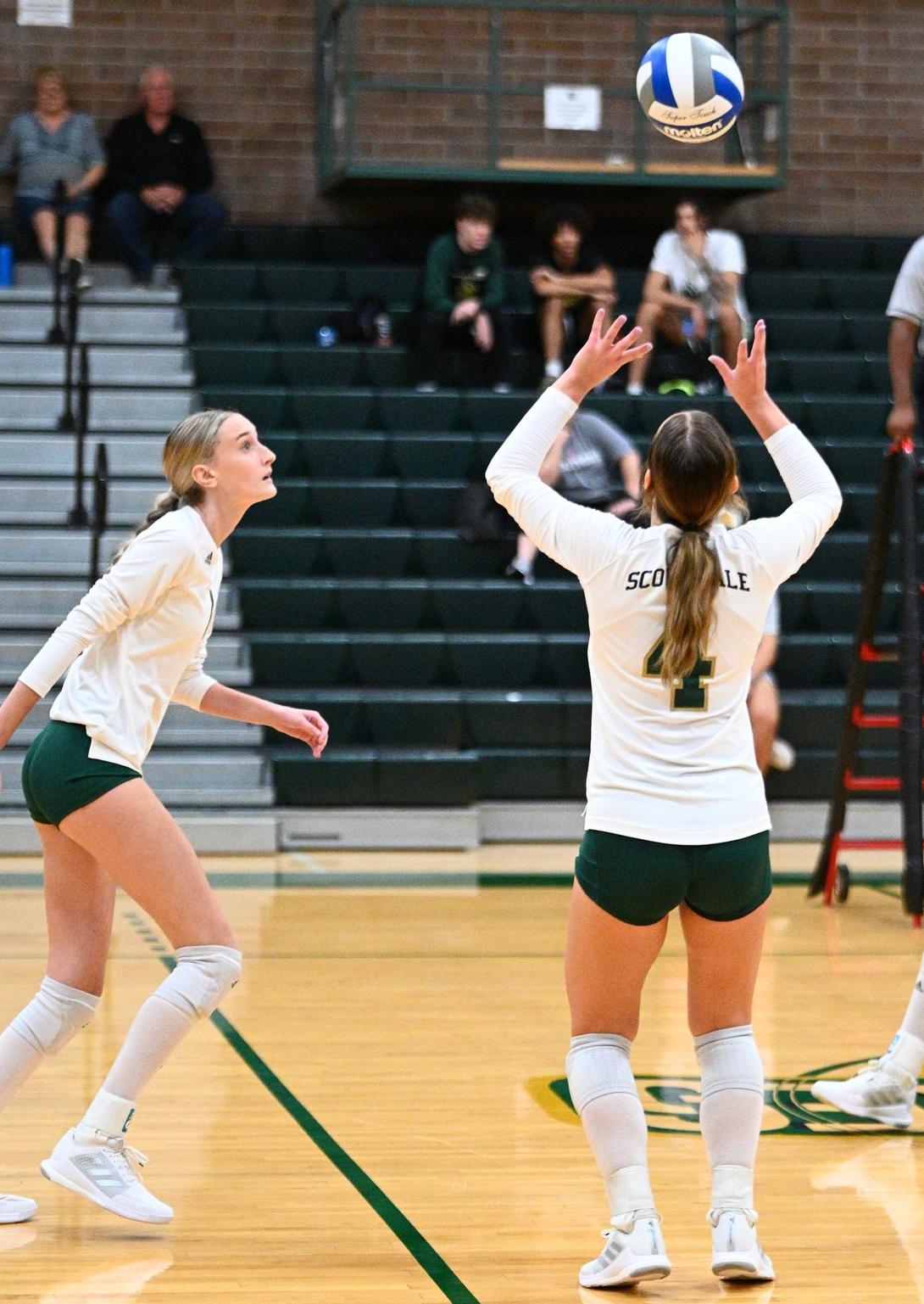 Volleyball Drops Match to Glendale in Region 1 Playoffs; Face Off with Chandler-Gilbert in Elimination Round